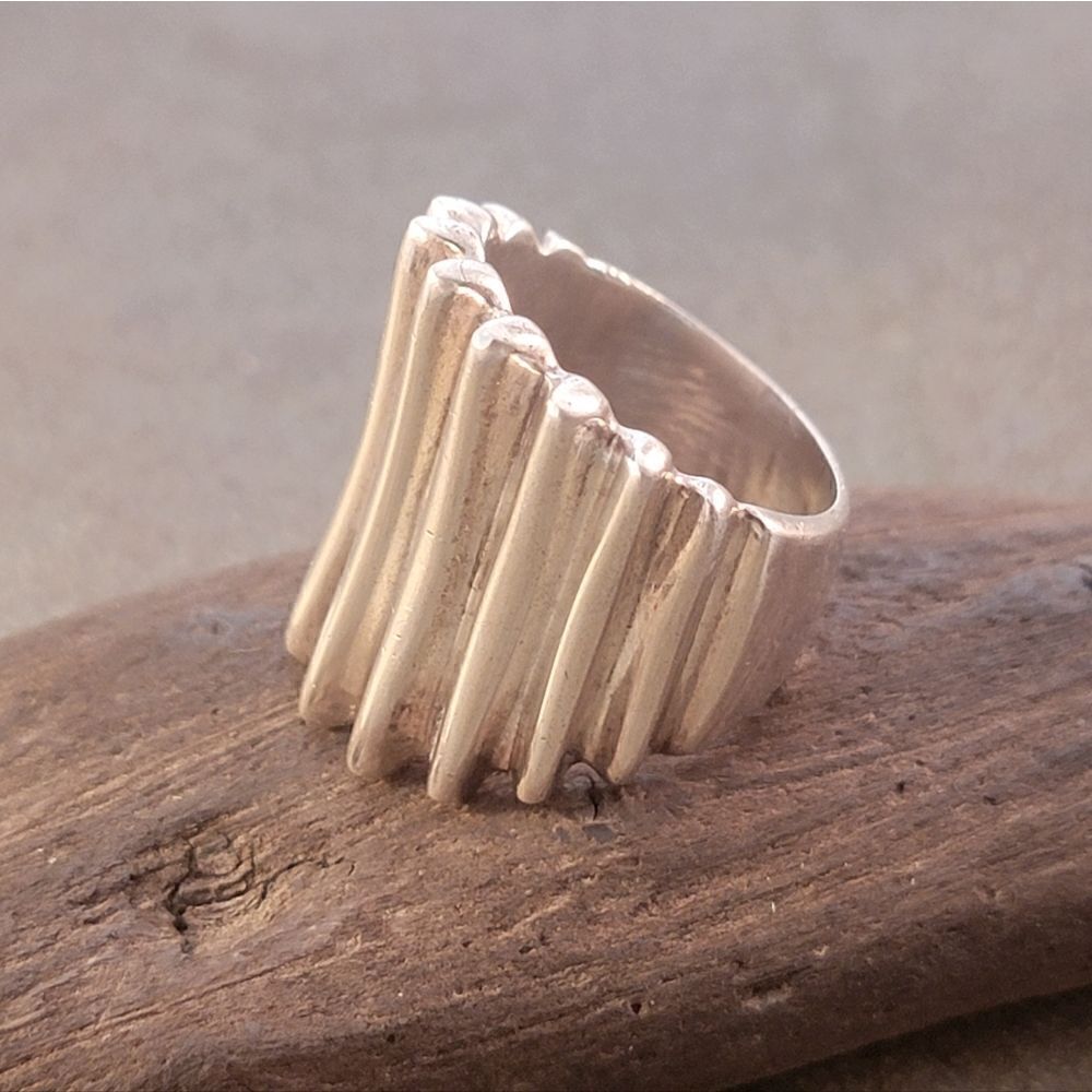Sterling Fluted Modern Design Statement Ring Band - image 2